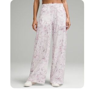 lululemon athletica Swift Mid-Rise Wide-Leg Pants in Pink Multi